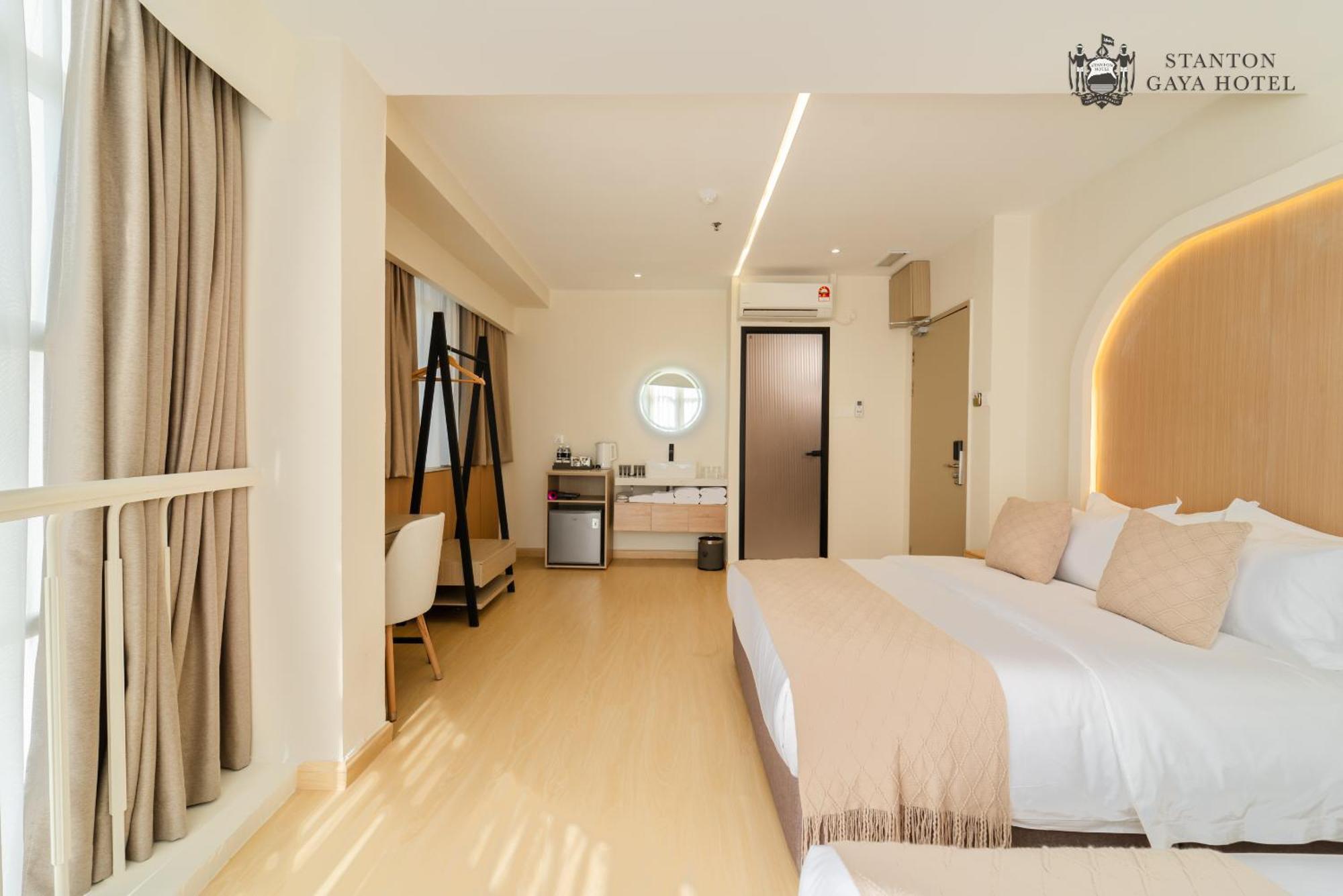 Stanton Gaya Hotel Кота-Кінабалу Екстер'єр фото